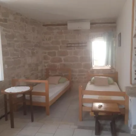 Slavko Apartment *