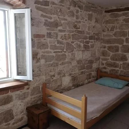 Slavko Apartment Hvar Town